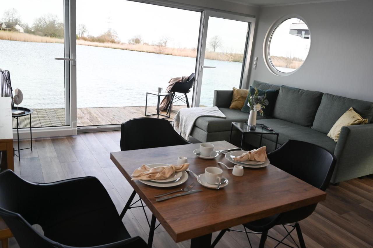 Hausboot Kajuete Am Nixensteg Am Wangermeer Mit Hund Шилліг Екстер'єр фото